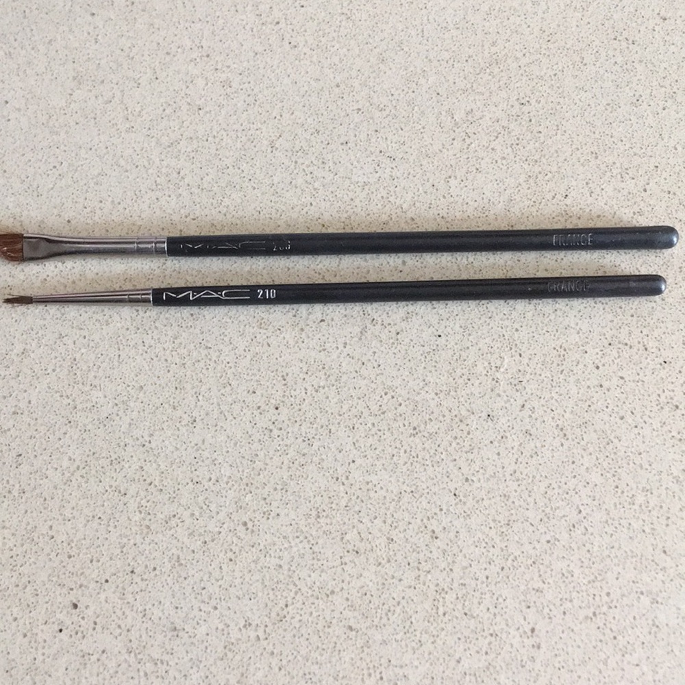 SOLD 🖤🔥Bundle MAC brushes